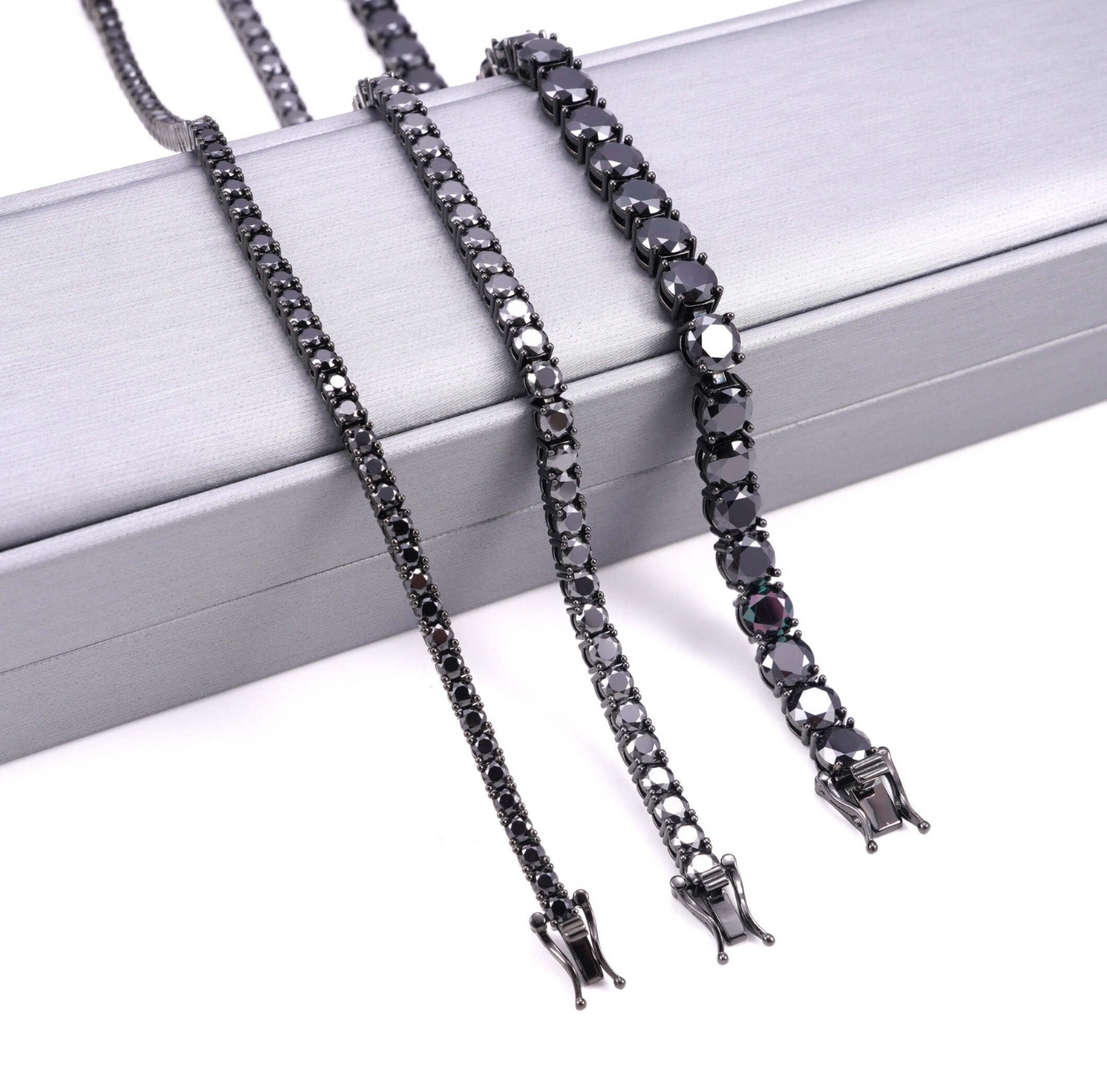 Black Spark Tennis – 2MM–6.5MM